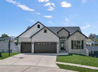 1804 Valley View Cir, Festus, MO 63028