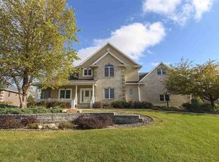 937 Fox Ridge Rd, Dike, IA 50624