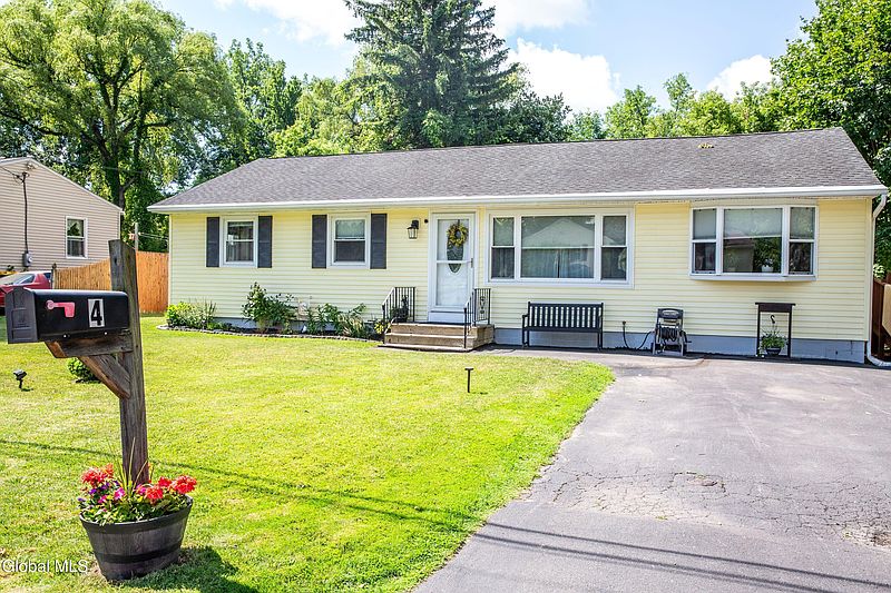 2nd image of 4 Amelia Drive