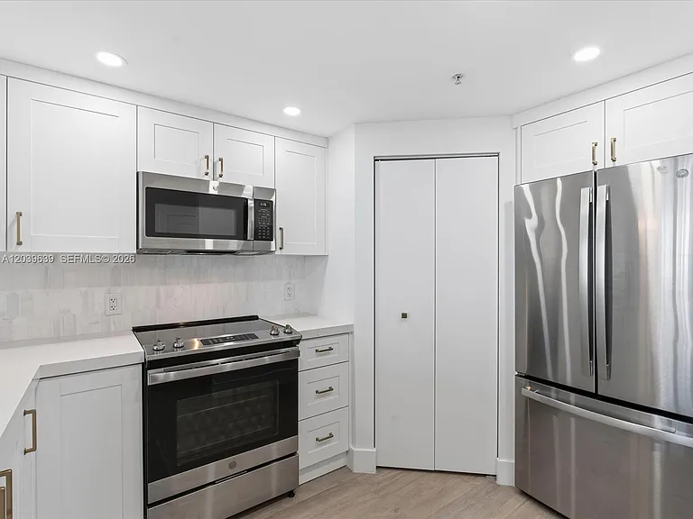 701 Brickell Key Blvd #1201 — Photo 10
