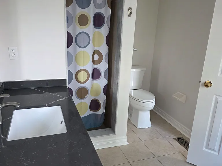 33 Aikenhead Ave — Photo 24
