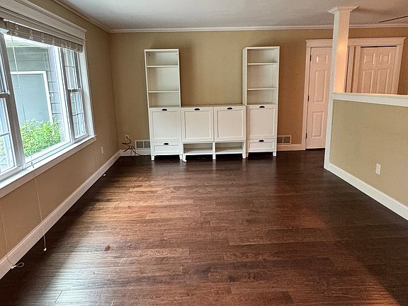 5th image of 5201 Brighton Ln