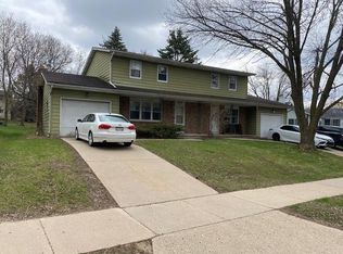 2949-2951 Traceway Dr, Madison, WI 53713