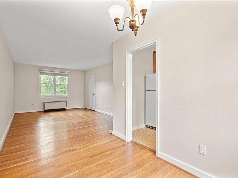 2 Ashby St #C — Photo 3