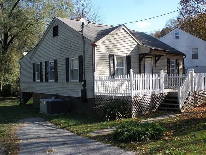 1st image of 306 Kingwood St