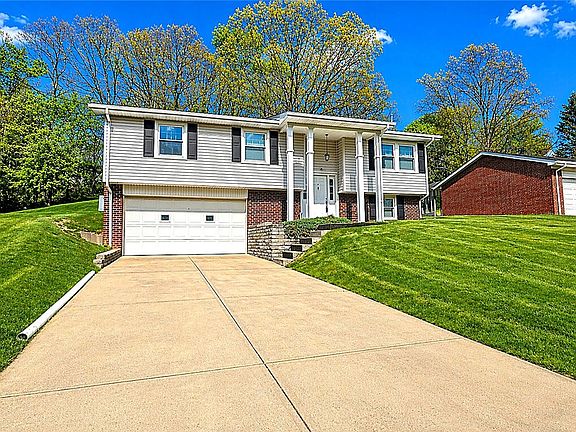 2nd image of 111 Roosevelt Dr