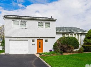 2780 River Ave, Oceanside, NY 11572