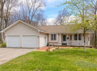 106 Ashley Dr, Gardner, MA 01440