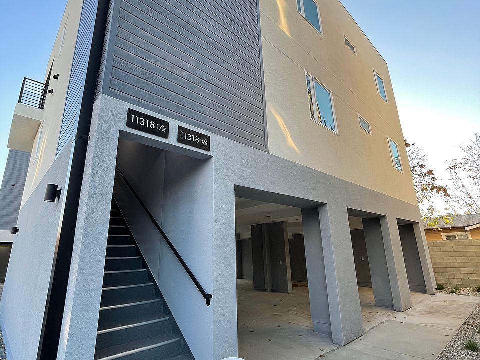 1st image of 11318 1/2 W Miranda St #1/2