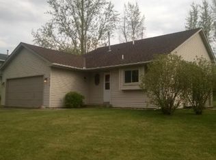 1359 Hunter Sq, Waconia, MN 55387