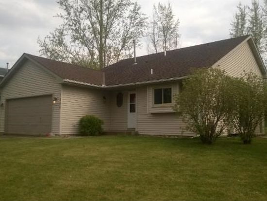 1359 Hunter Sq, Waconia, MN 55387