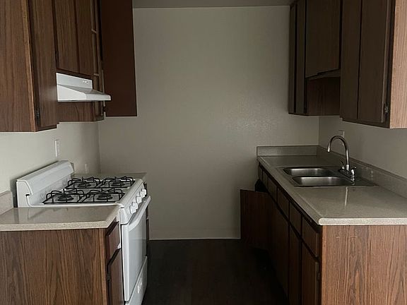 2nd image of 7762 Foothill Blvd #121