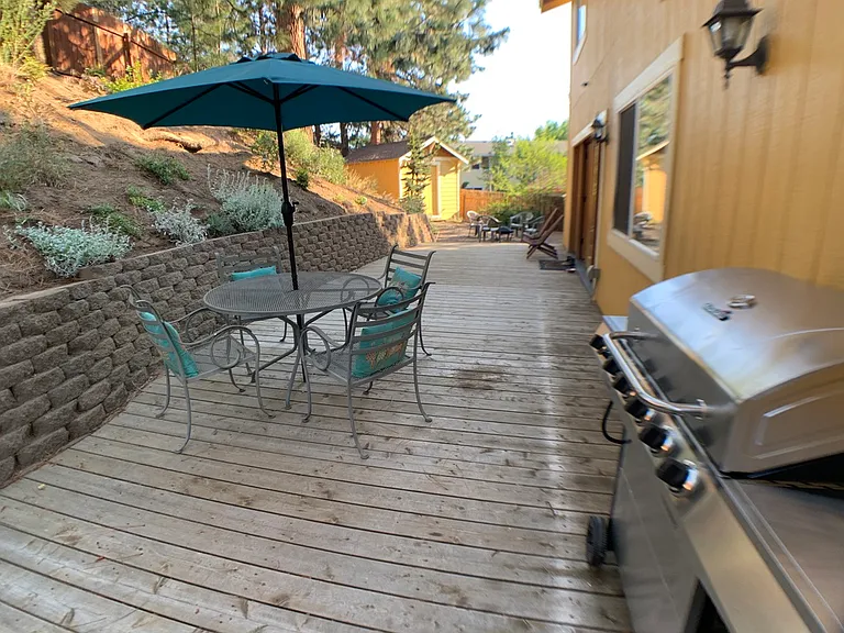 1702 SE Karena Ct — Photo 57