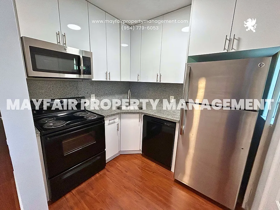 701 NE 16th Ave #2