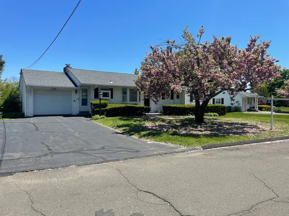 20 Apple Blossom Lane, Danbury, CT 06811