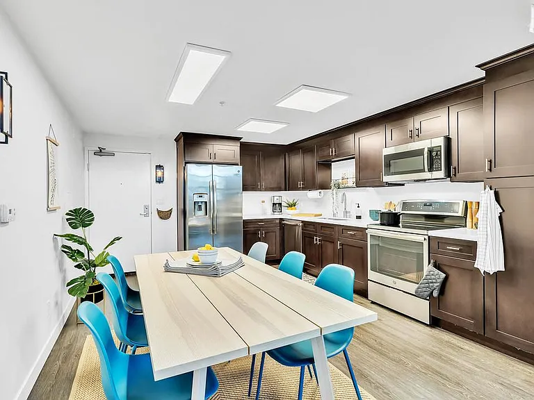 777 6th Ave #127 — Photo 7