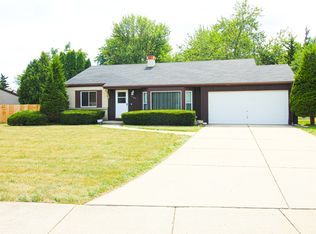 1285 Constellation Dr, Aurora, IL 60505