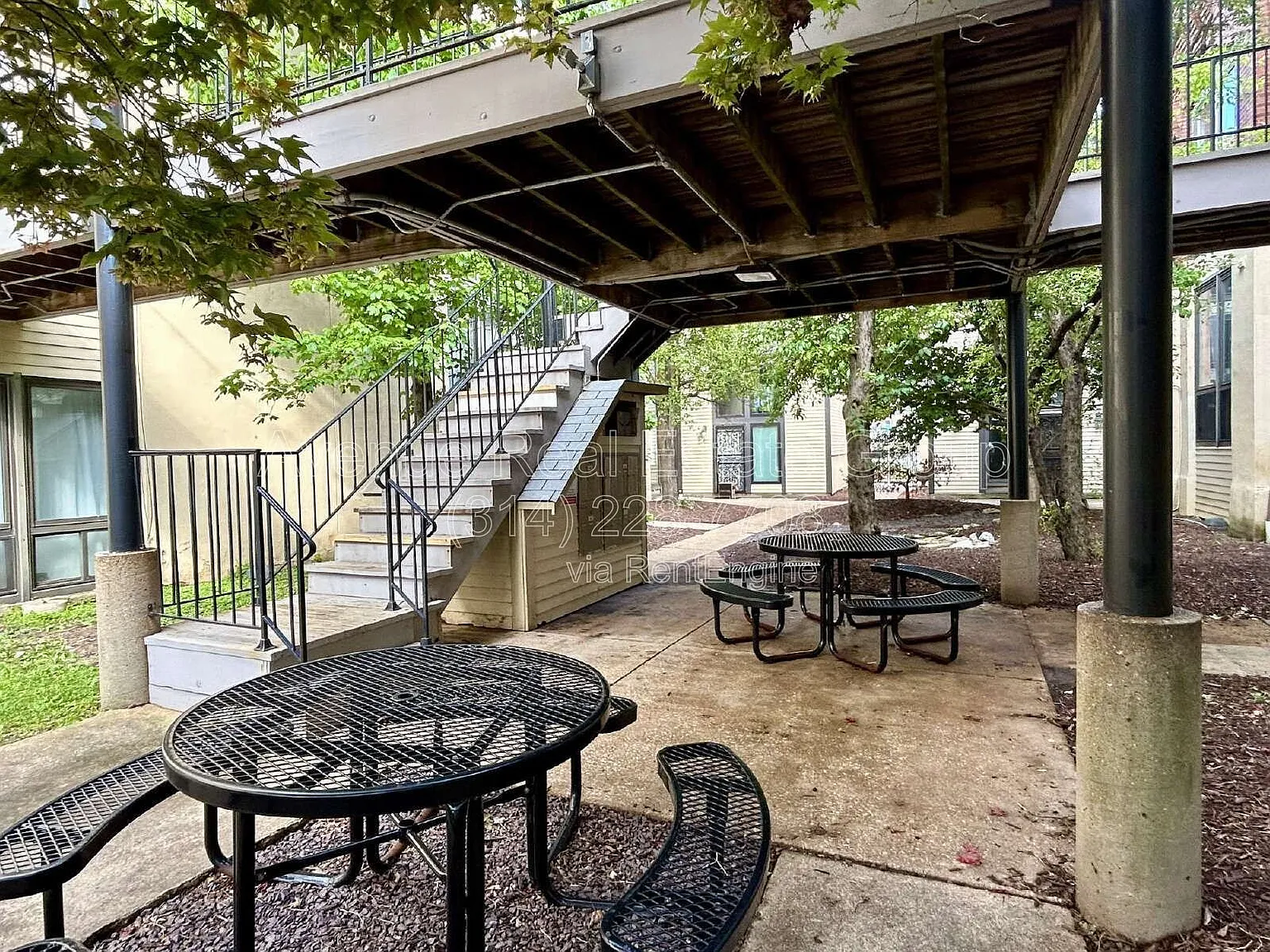 1 bed, 1.0 bath, 924 sqft, $1,095 — Photo 4