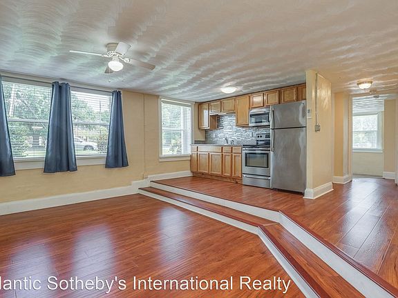 2nd image of 191 Maple Ave #11486835