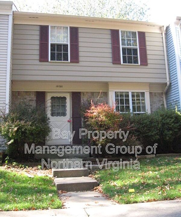 1st image of 10190 Sassafras Woods Ct
