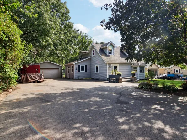 806 Spencer St, Joliet, IL 60433