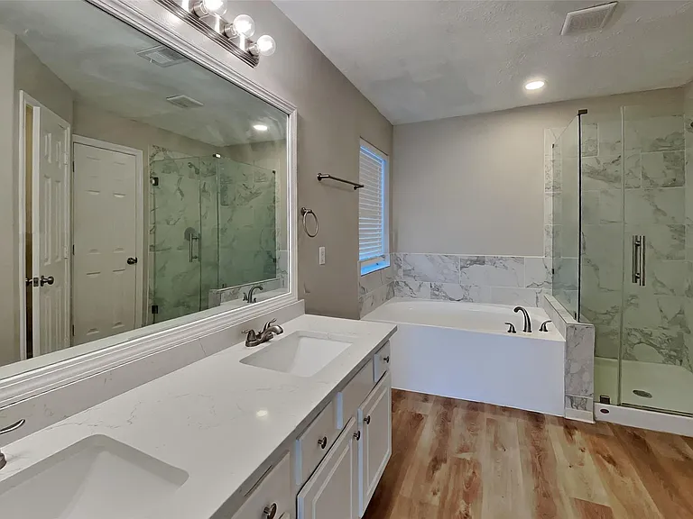 22076 Knights Cove Dr — Photo 11