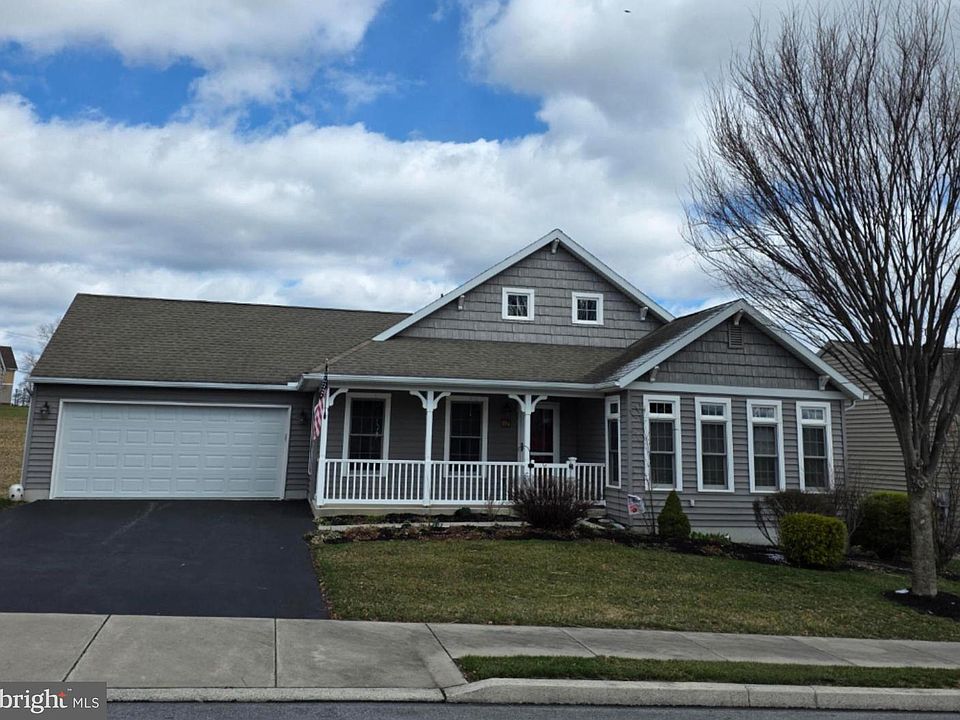 1st image of 854 Cambridge Dr