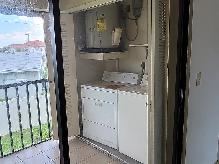3801 Country Club Blvd #7 — Photo 11