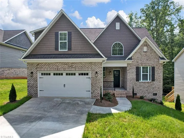 2040 Storm Canyon Rd, Winston Salem, NC 27106