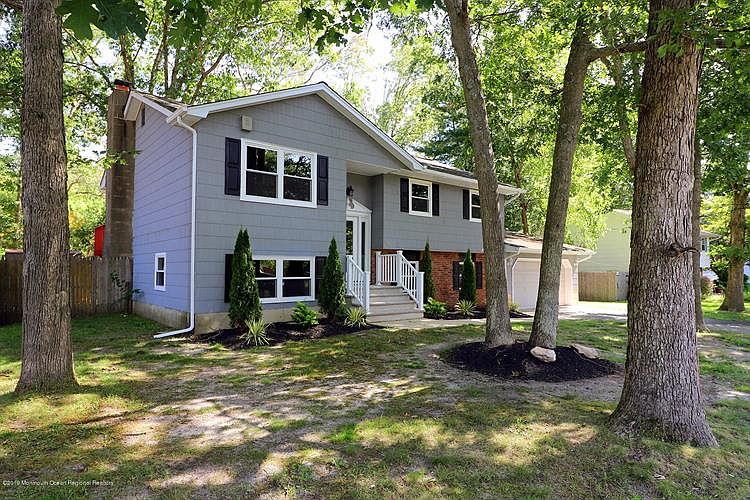 1st image of 14 Jordan Dr