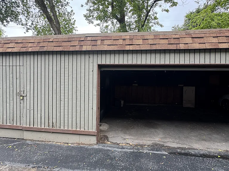 5402 S Willow Ln #E — Photo 11