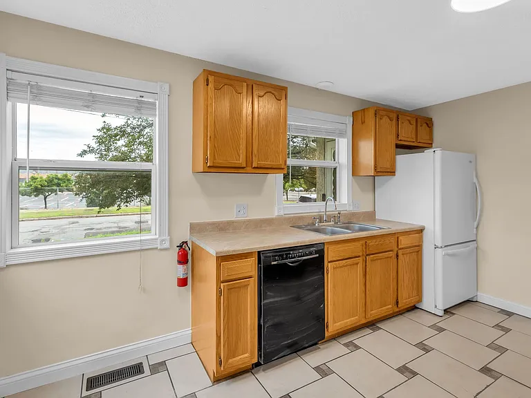 2014 6th Ave #MAIN — Photo 4