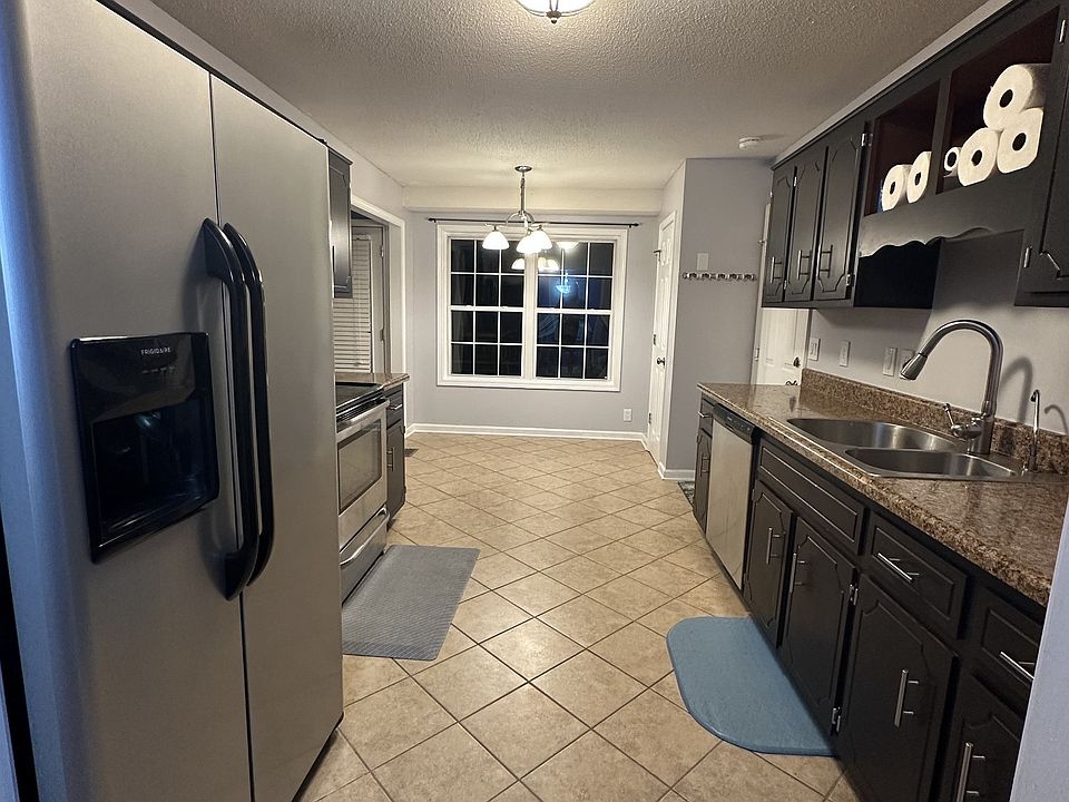2nd image of 1279 Barbee Ln