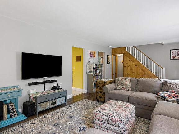 5th image of 2601 Rushton Rd