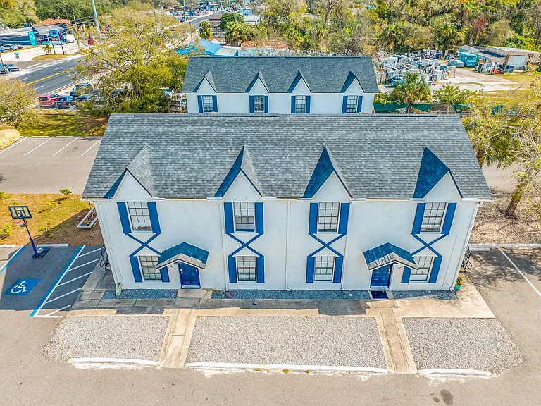1308 W Waters Ave — Photo 24