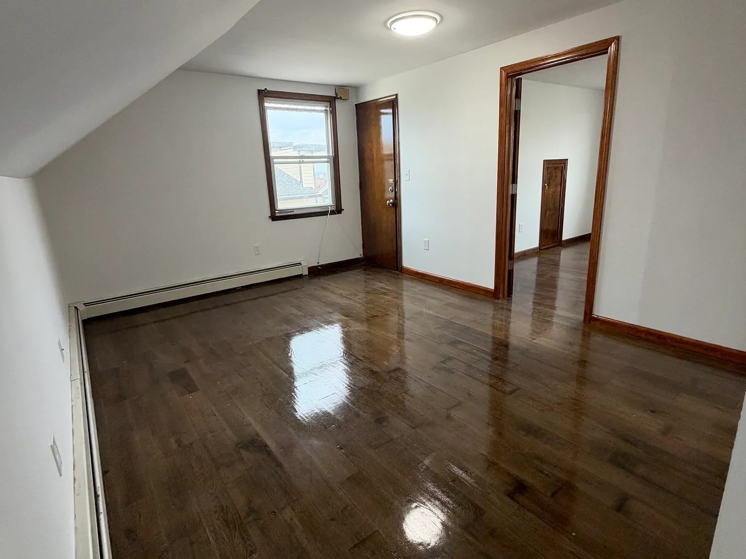 1 bed, $1,600 — Photo 4