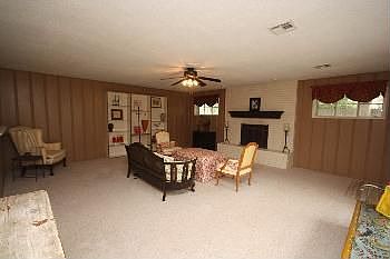 5th image of 1729 Westminster Pl