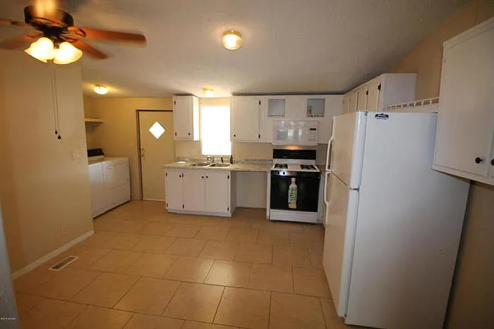 1468 S Calle Anasazi — Photo 4