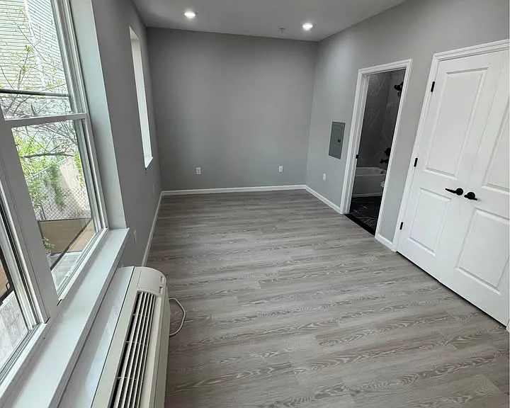 188 Lafayette St #103 — Photo 8