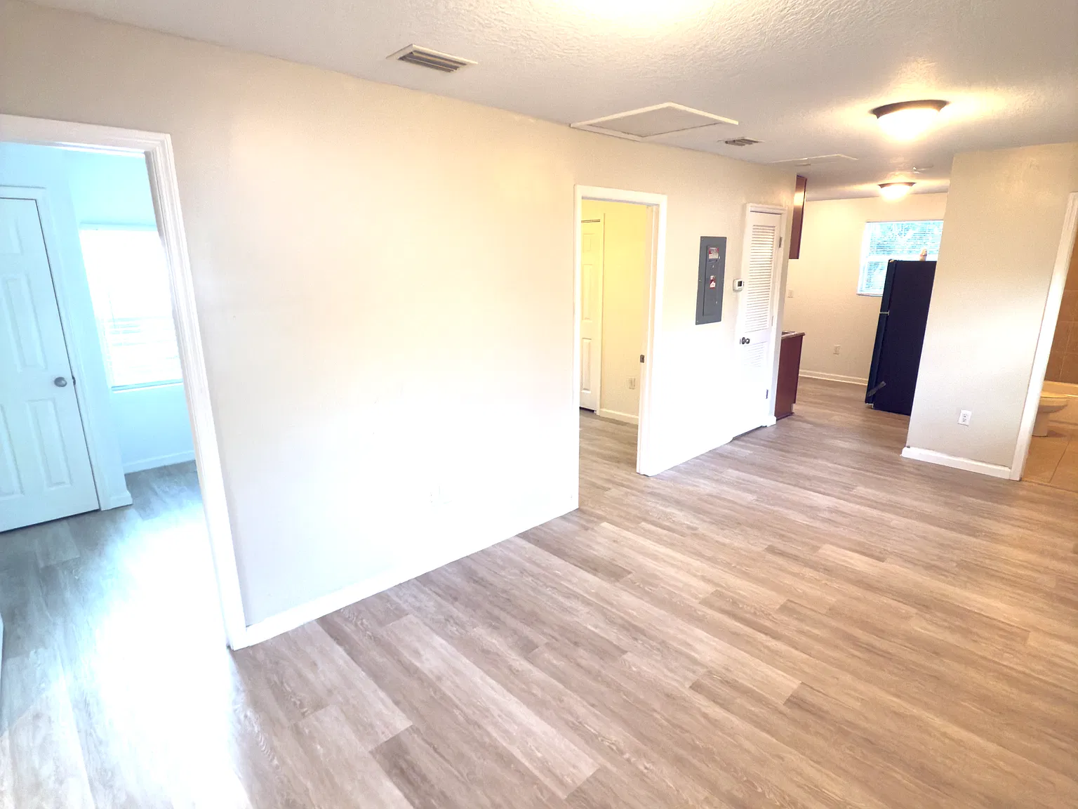 2 bed, 712 sqft, $1,275 — Photo 4