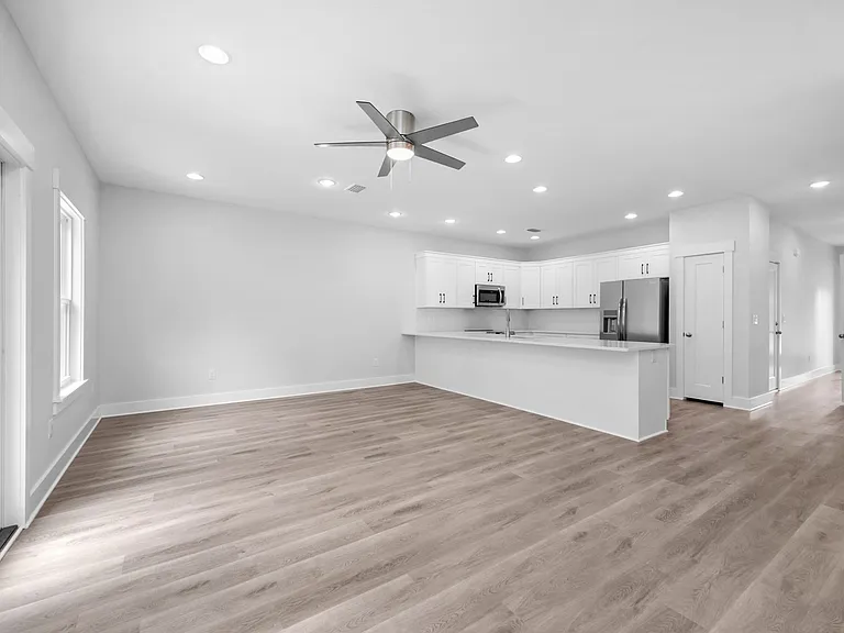 30 Harbeson Ave NE — Photo 15