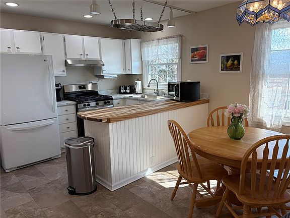 2nd image of 2290 Slaterville Rd