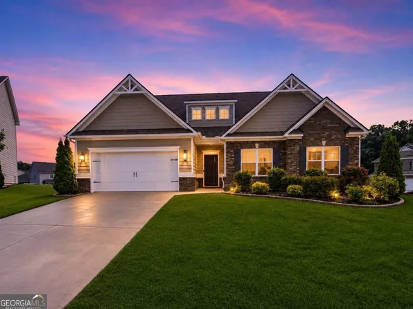105 Green Tree Ct, Dacula, GA 30019