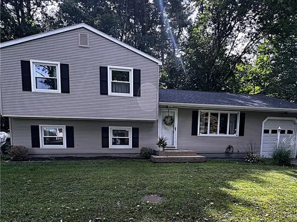 74 Irving Ave, Pascoag, RI 02859