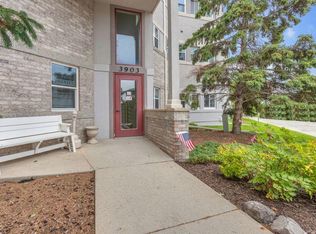 3903 Heather Valley Rd APT 209, Sheboygan, WI 53083