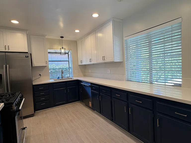 6521 Baird Ave — Photo 3