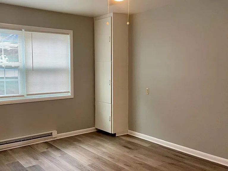 630 Burson Ave — Photo 5