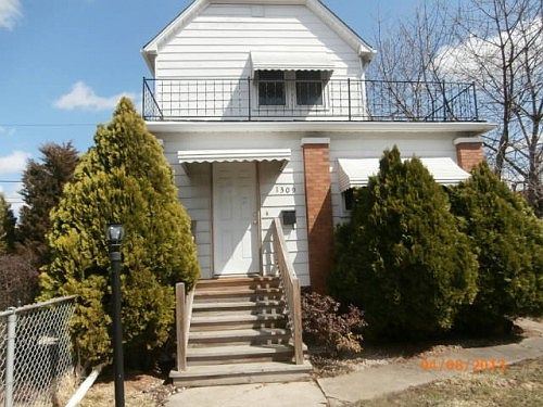 1st image of 1309 Highland Ave