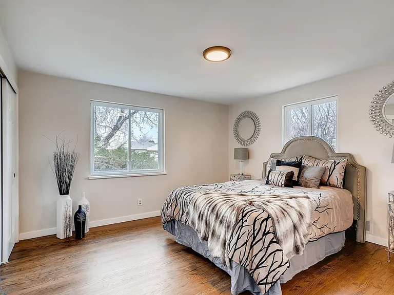 5760 Dudley St — Photo 10