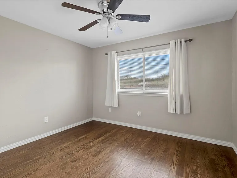 1110 Carrington Ct — Photo 21